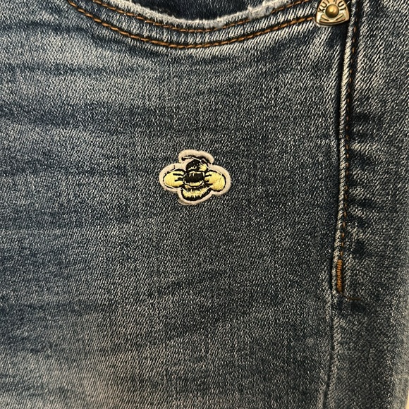 Kut from the Kloth Catherine Embroidered Straight Leg Jeans, Size 6 - Picture 4 of 8